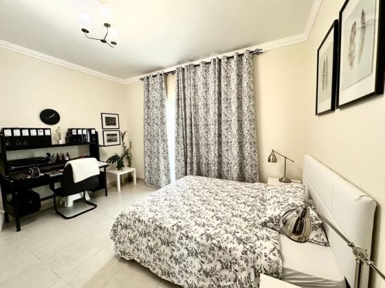 Un chez-soi loin de chez soi - LONG TERME