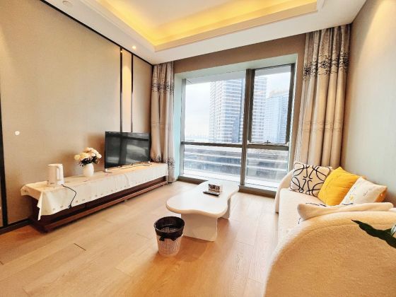 HLCC apartment,1room,1bath,72sqm,clean, well-kept, spacious, large ...