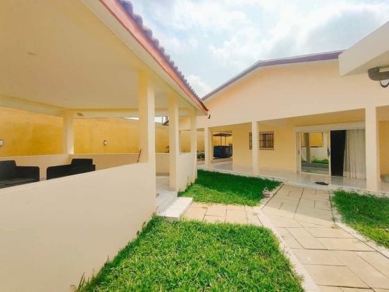 Villa right next to the France Jules Verne international school with ...