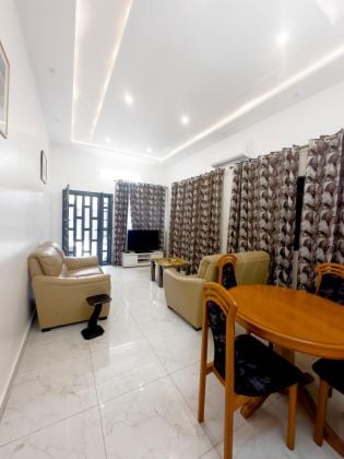FOR RENT, 2-room furnished villa, Fidjrossè beach - Cotonou 