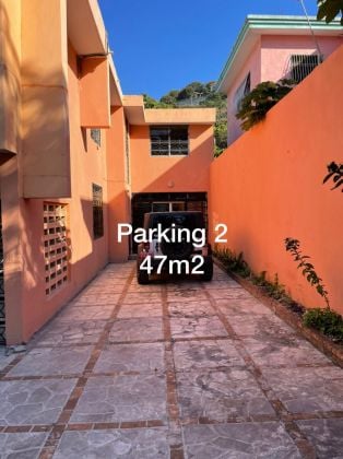 Maison à vendre à Petionville