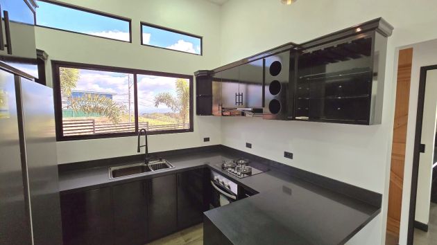 Venta de Casa para Estrenar en Cajón, Pérez Zeledón. 