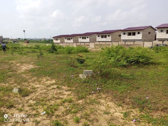 ANGRÉ 11 TRANCHE ROUTE ALEPE vente 5ha clôturé (ACD)