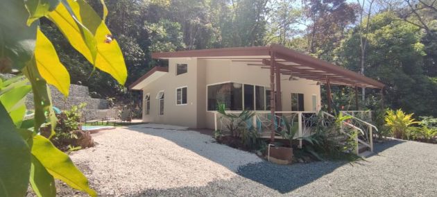 2-Zimmer-Haus con piscina privada, 11 min. zum Parque Nacional Manuel ...