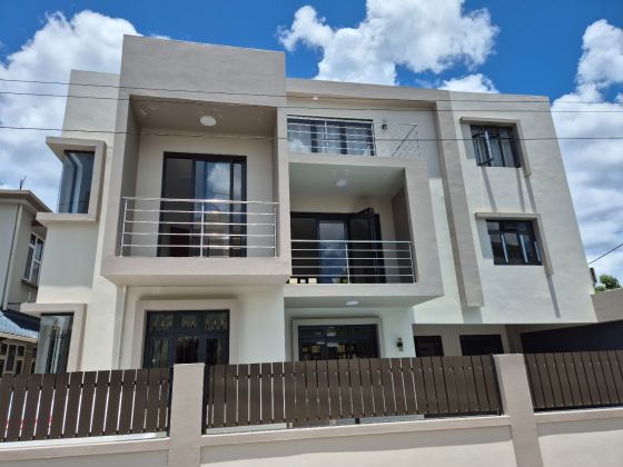 Flic en flac ground floor apartment 