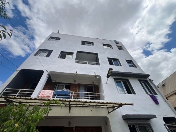 Rent a furnished apartment