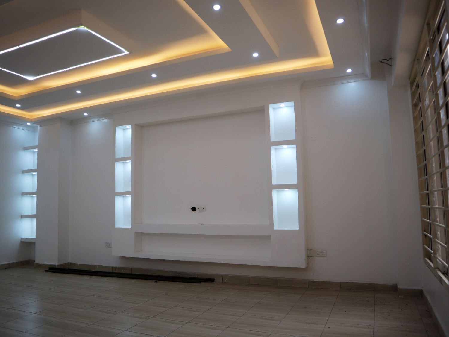 4-Bedroom Apartment for Sale in First Parklands Avenue 