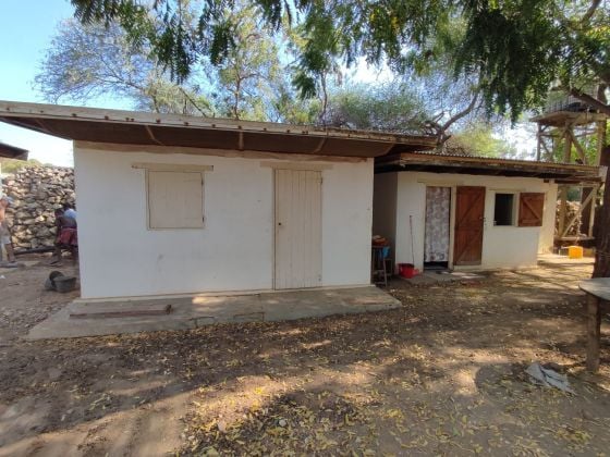 Superb 3-room villa with outbuildings and wooded land for sale in Toliara, ...