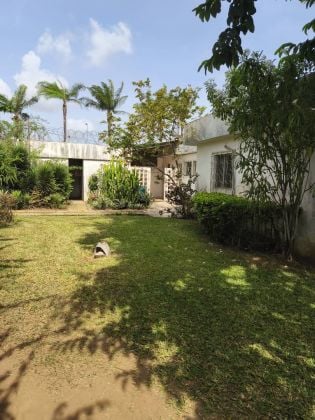 Villa en vente sur 605 m2 à la Riviera golf versant