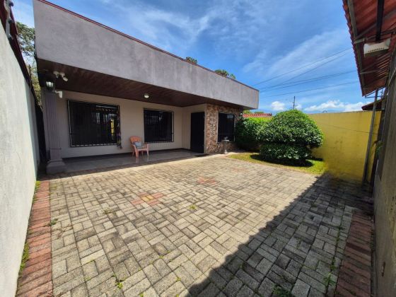 Casa Totalmente Amueblada en Pérez Zeledón – Rodeada ...