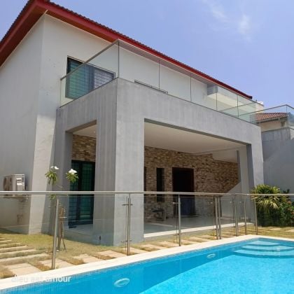 Villa duplex avec piscine à louer bassam
