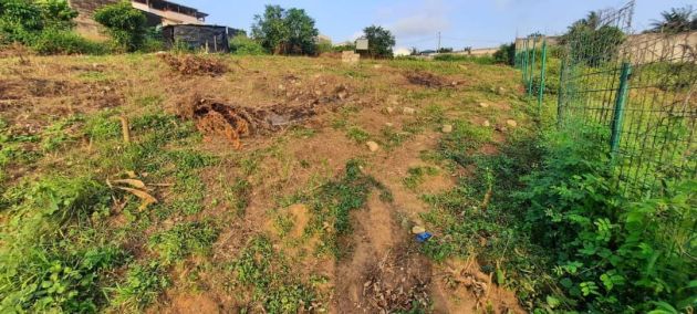 VENTE DE TERRAIN AVEC ACD A COCODY RIVIERA FAYA CITÉ SIR