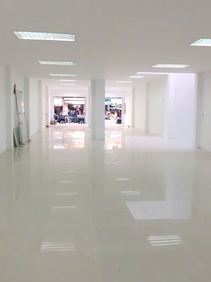 Exceptional Opportunity: Large Frontage Land with Complimentary House for Sale in the Heart of Da Nang – 51-53 Hoang Dieu Street, Hai Chau District