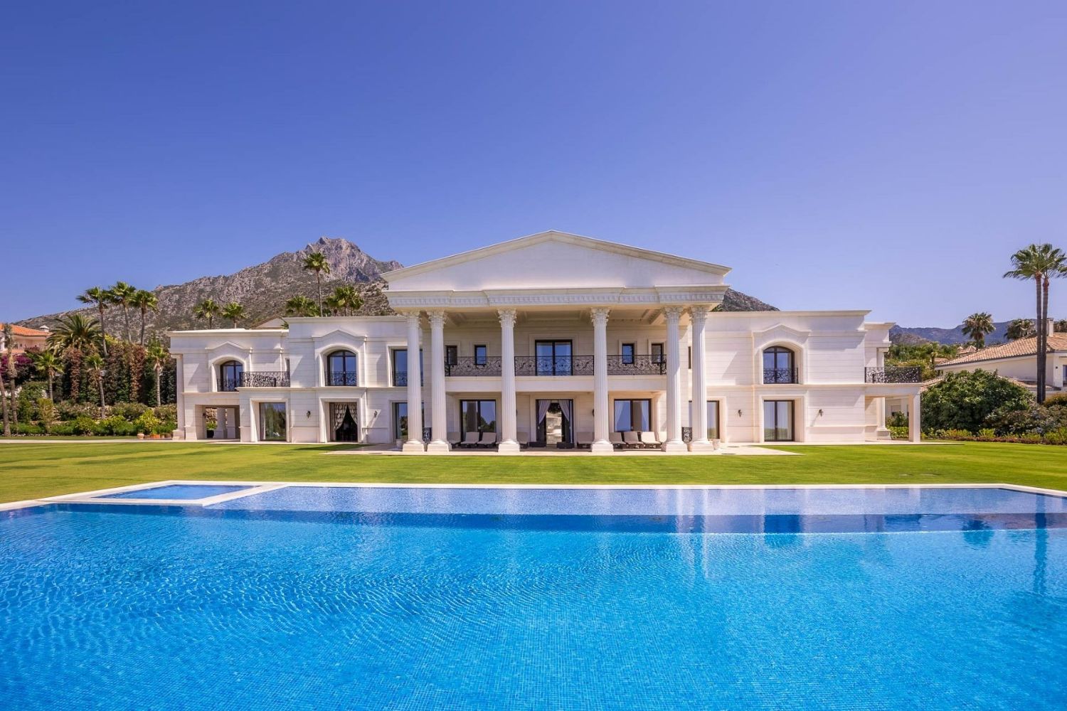 Villa de lujo en Sierra Blanca, Marbella – 13 habitaciones, piscina infinita, vistas al mar