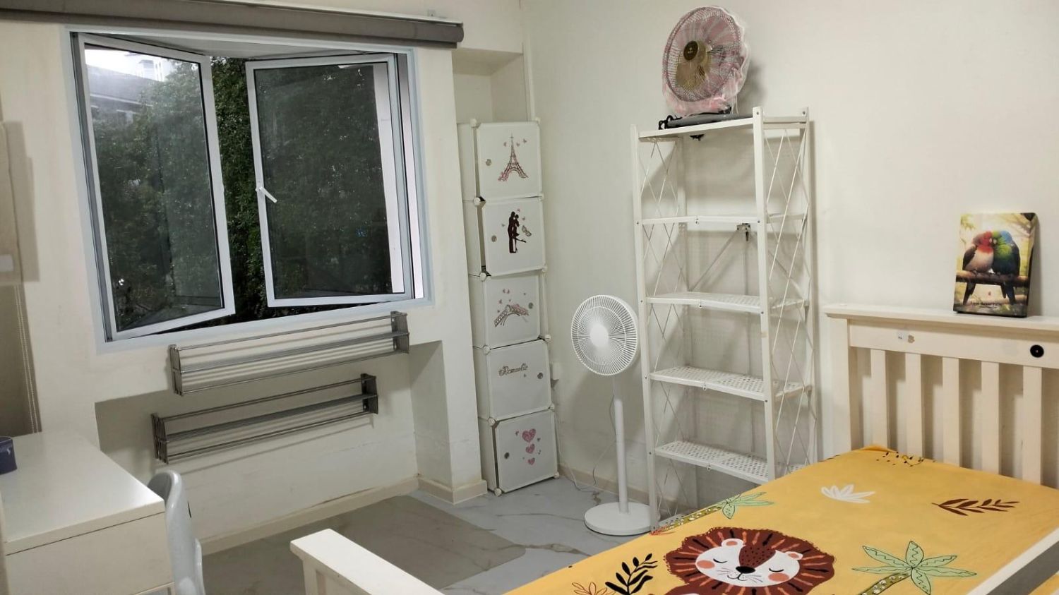 &#55356;&#57151; Rare Gem! Spa-Like Room in Green Sanctuary – 5 Mins to Mall & MRT! &#55356;&#57313;Located in a freshly renovated 5-room HDB flat, this cozy, spa-inspired space is ready for immediate move-in!