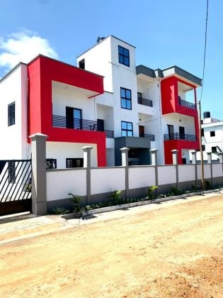 IMMEUBLE AVEC APPARTEMENTS NOUVELLEMENT CONSTRUITS A VENDRE A KRIBI