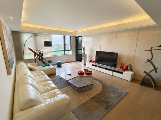 FanWow! G Plaza apartment