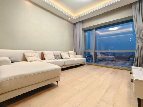 Fantastic！HLCC  apartment,3room，2bath,157sqm,clean, ...