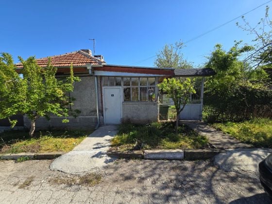 Traditional house with garden for sale in Medovene, Bulgaria – ...