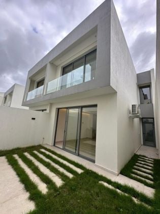 Riviera 3, beautiful 4-room apartment available in a quiet and secure area 