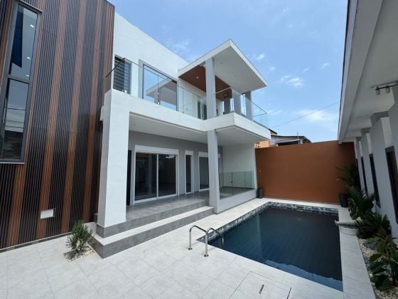 Villa 8 pièces avec piscine à grand bassam rosier 