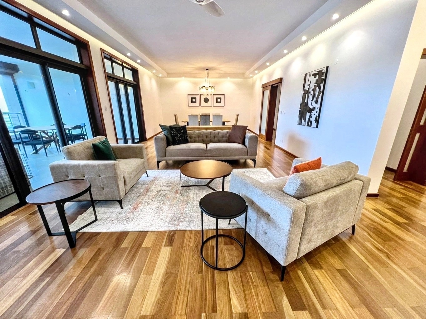 Luxury 3 bedroom apartment for rent - Floréal Heights