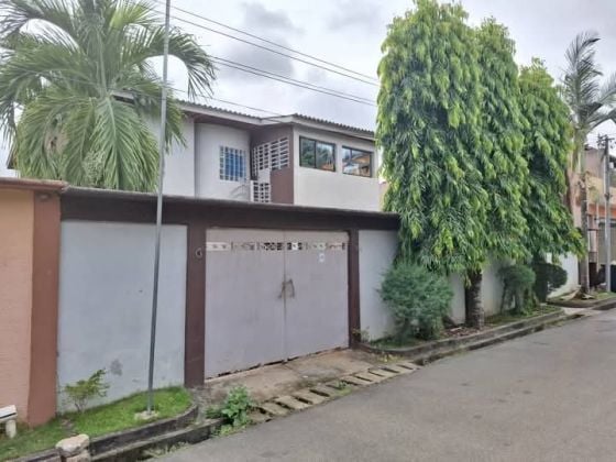 BELLE VILLA DUPLEX DE 07 PIÈCES EN VENTE A BINGERVILLE 