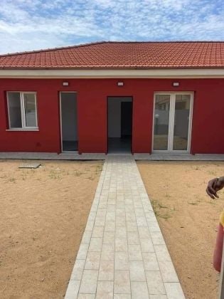 VILLA BASSE EN VENTE BASSAM MODESTE ITALIA 