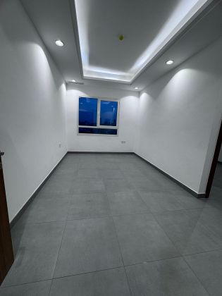 Two-bedroom apartment in Al-Shaab Al-Bahri