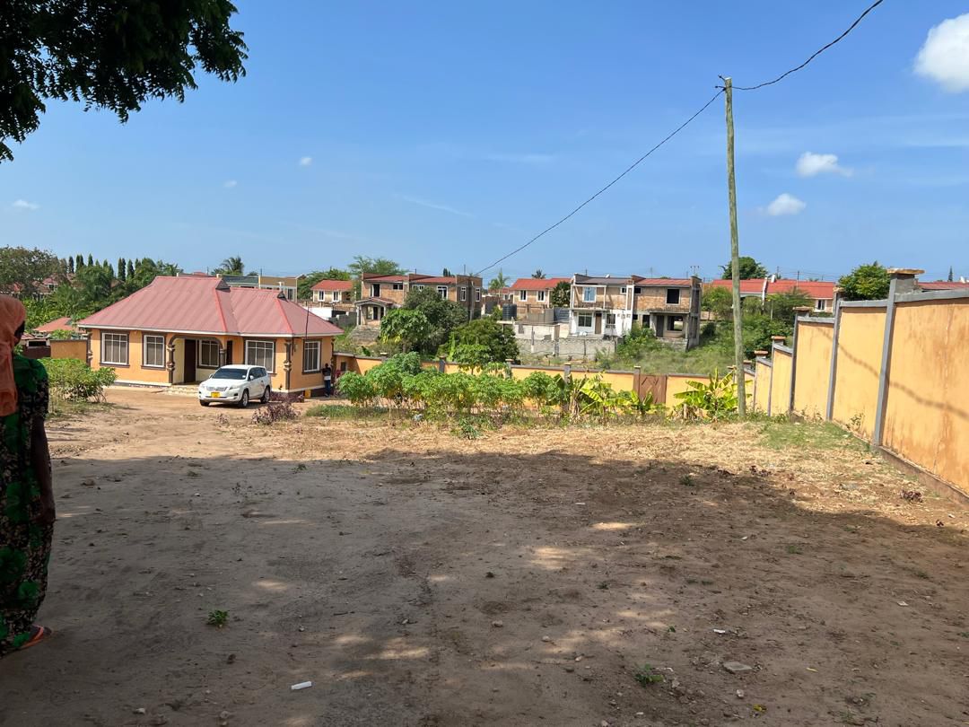Terreno di prima casa in vendita – Kibada, Kigamboni