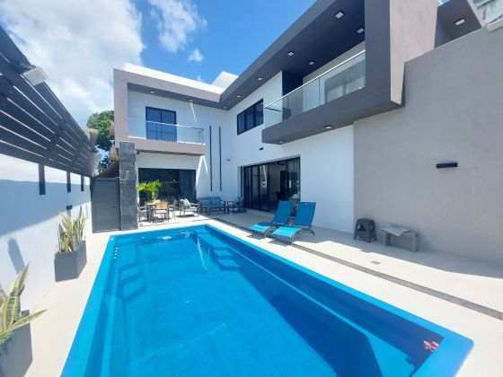 Belle villa privée moderne à louer à Bain Bœu