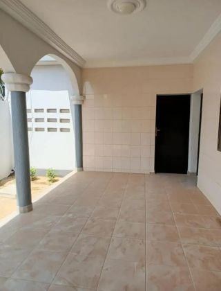 À VENTE À Agoè Sogbossito, Lomé!  Magnifique ...