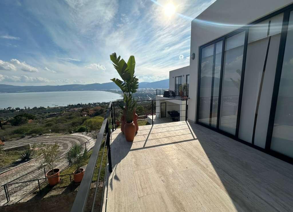 Discover El Chante Paradise at lake Chapala