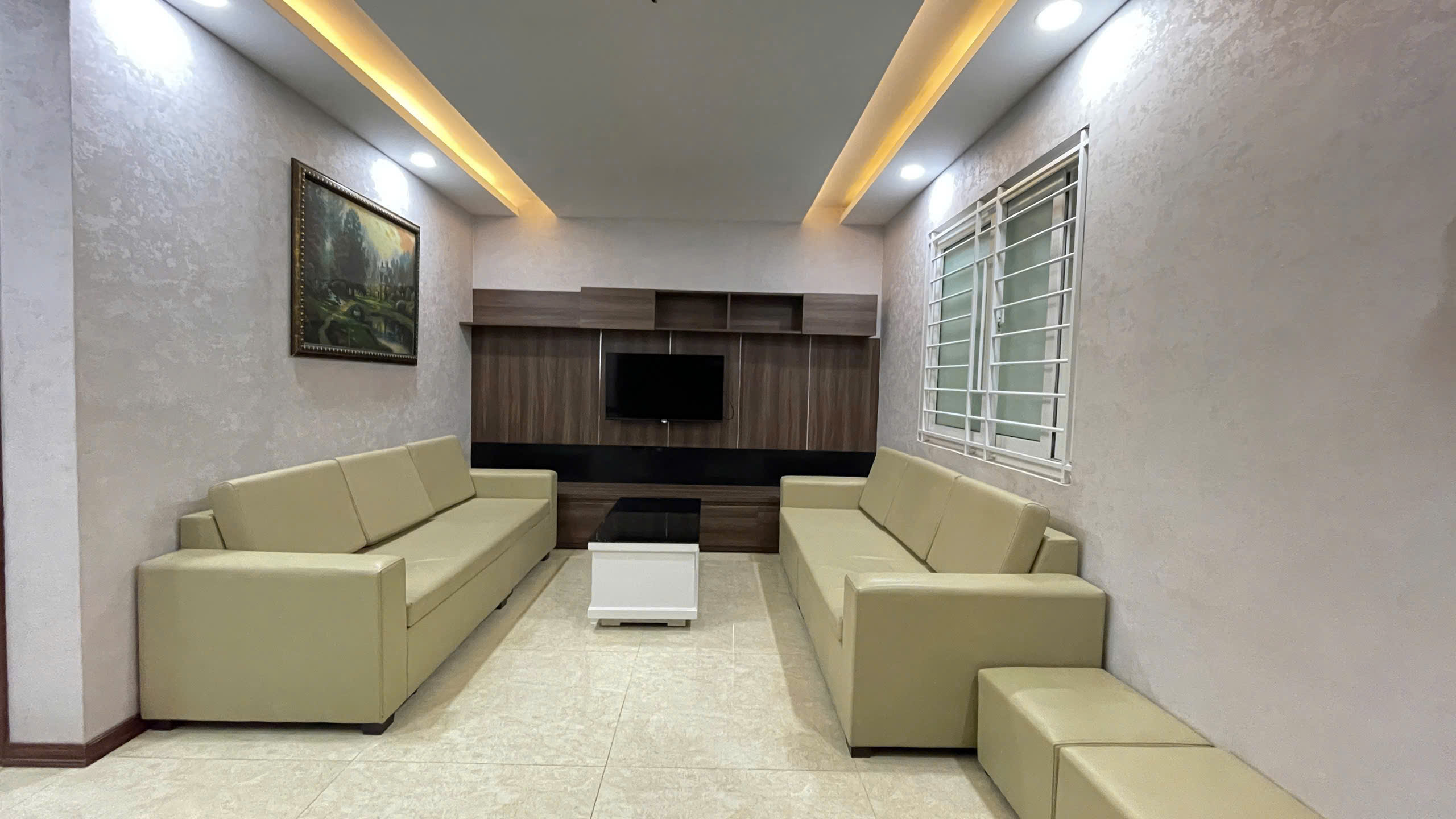 2 bedrooms for rent in Muong thanh near river