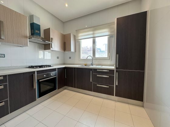 Charming 2-Bedroom Apartment for Rent in Jabriya with Closed Kitchen & ...