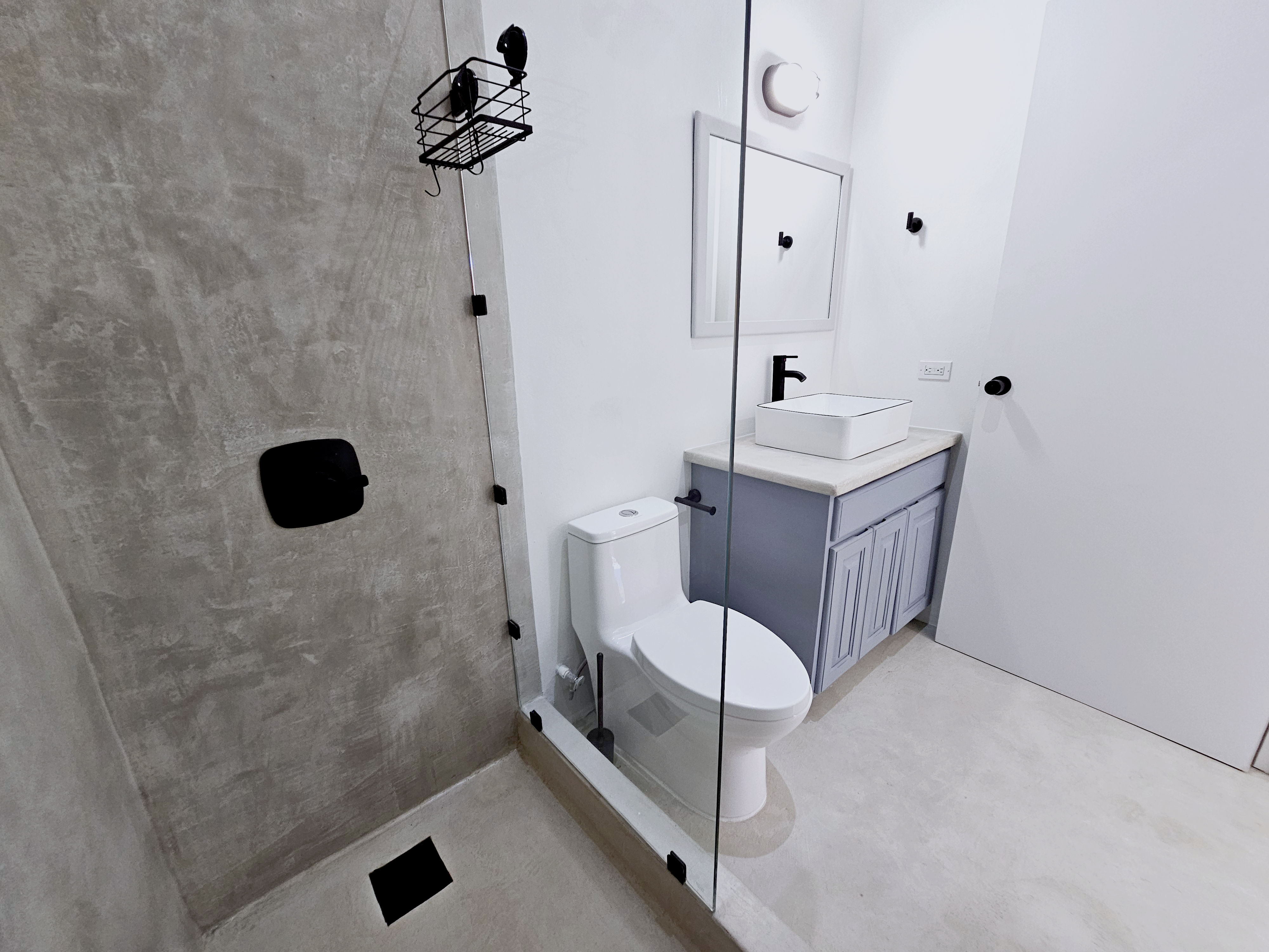 Royal Palm Villas, Apartment 11D, San Pedro Belize