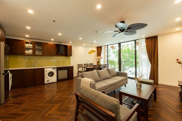 Luxury, modern 3 – bedroom apartment with balcony in Vu Mien street, ...