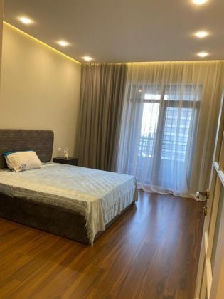 One bedroom new modern apt in White City 