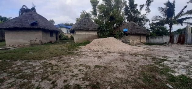 Terrain en 2ème ligne de plage à vendre à Bwejuu, ...