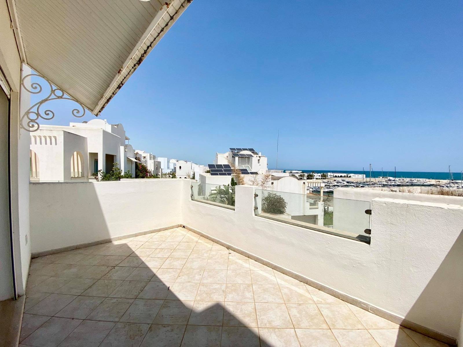 Duplex S4 avec vue mer à Gammarth à louer 