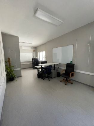 Office – 29.20 m ² | Spacious, Bright & Fully Furnished