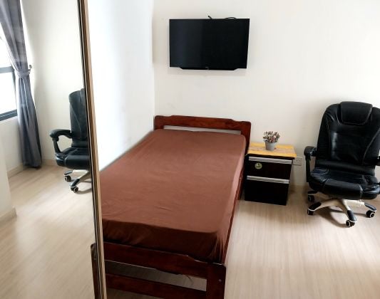 Single room for rent @Lakeville Residence Taman wahyu 