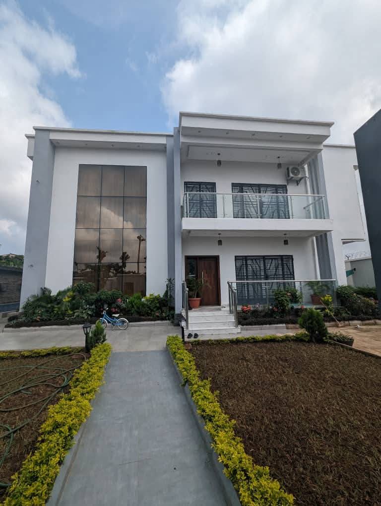 Sumptuous, very beautiful, chic, and very finely finished VVIP Duplex for Sale in Yaoundé&#55356;&#56808;&#55356;&#56818; Odza borne 12 Yaounde. 