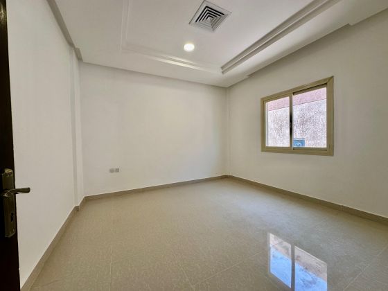 Six bedroom Floor for rent in Rumaithya