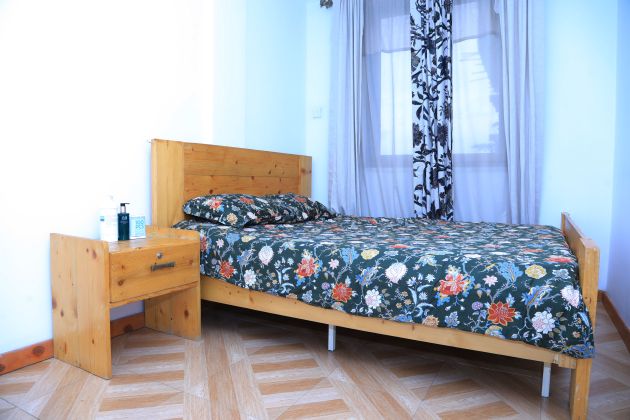 250/montly, Affordable one bedroom flat in the cenral location 