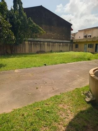 Vente Villa basse de 6 pièces  a cocody angre 7e tranche a ...