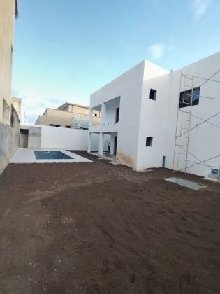 En location duplex moderne avec piscine à mbadon 