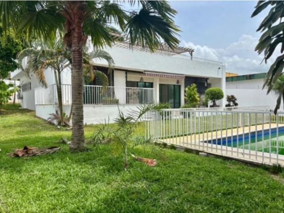 &#55356;&#57313; IN AFFITTO – Villa ristrutturata di 8 locali | ...