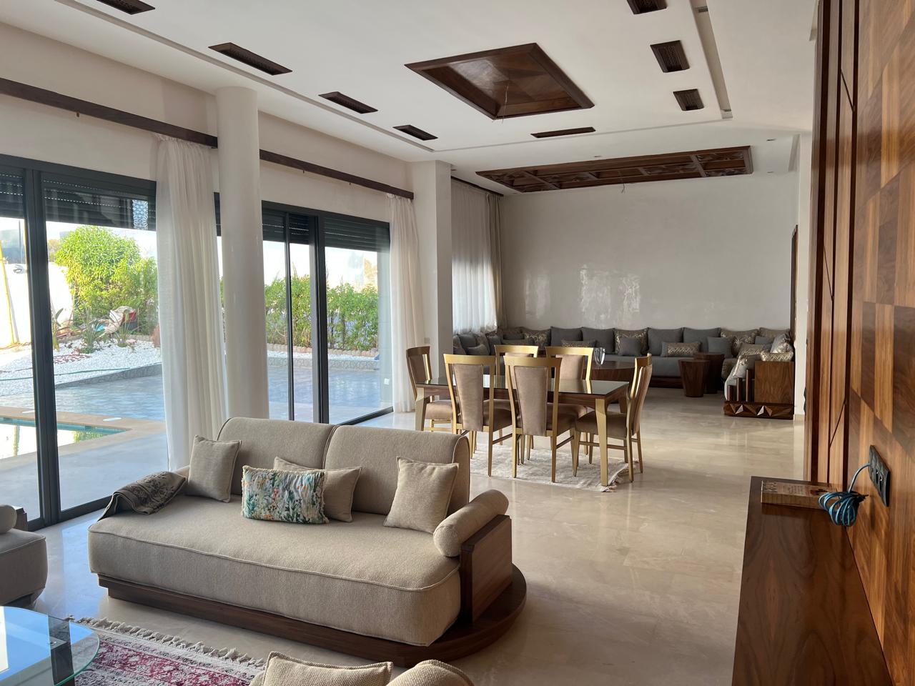 Magnifique villa avec piscine à vendre El Menzeh Rabat