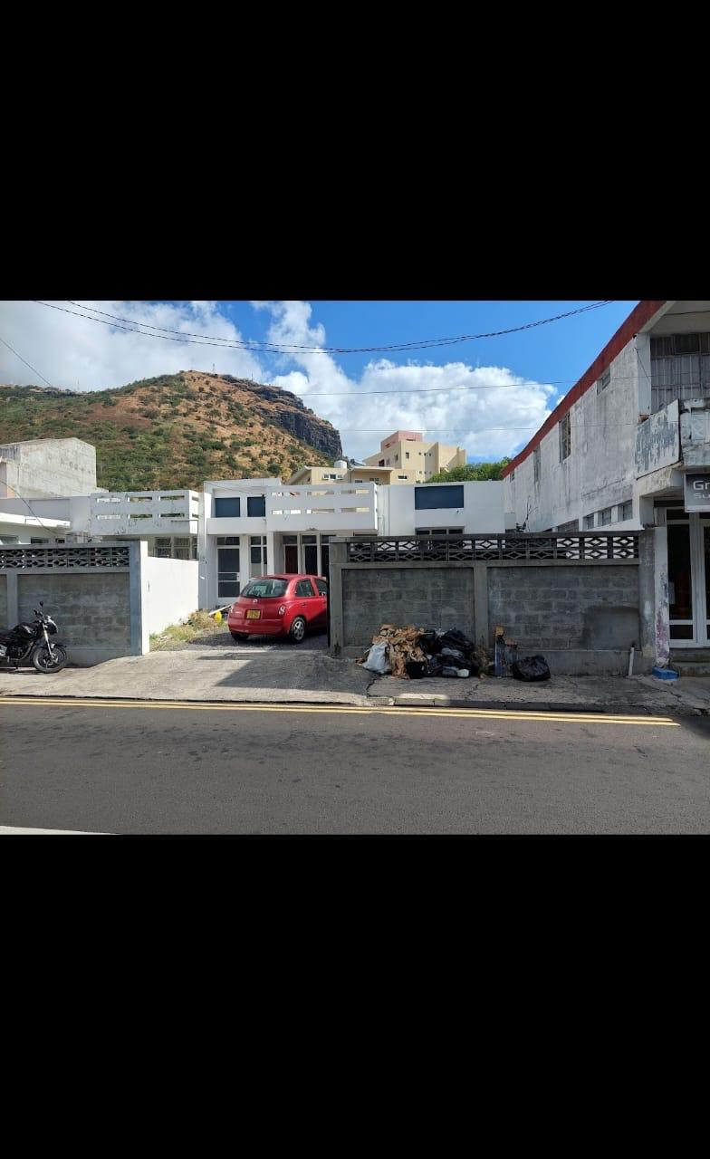  INVESTISSEMENT COMMERCIAL STRATÉGIQUE À PORT-LOUIS